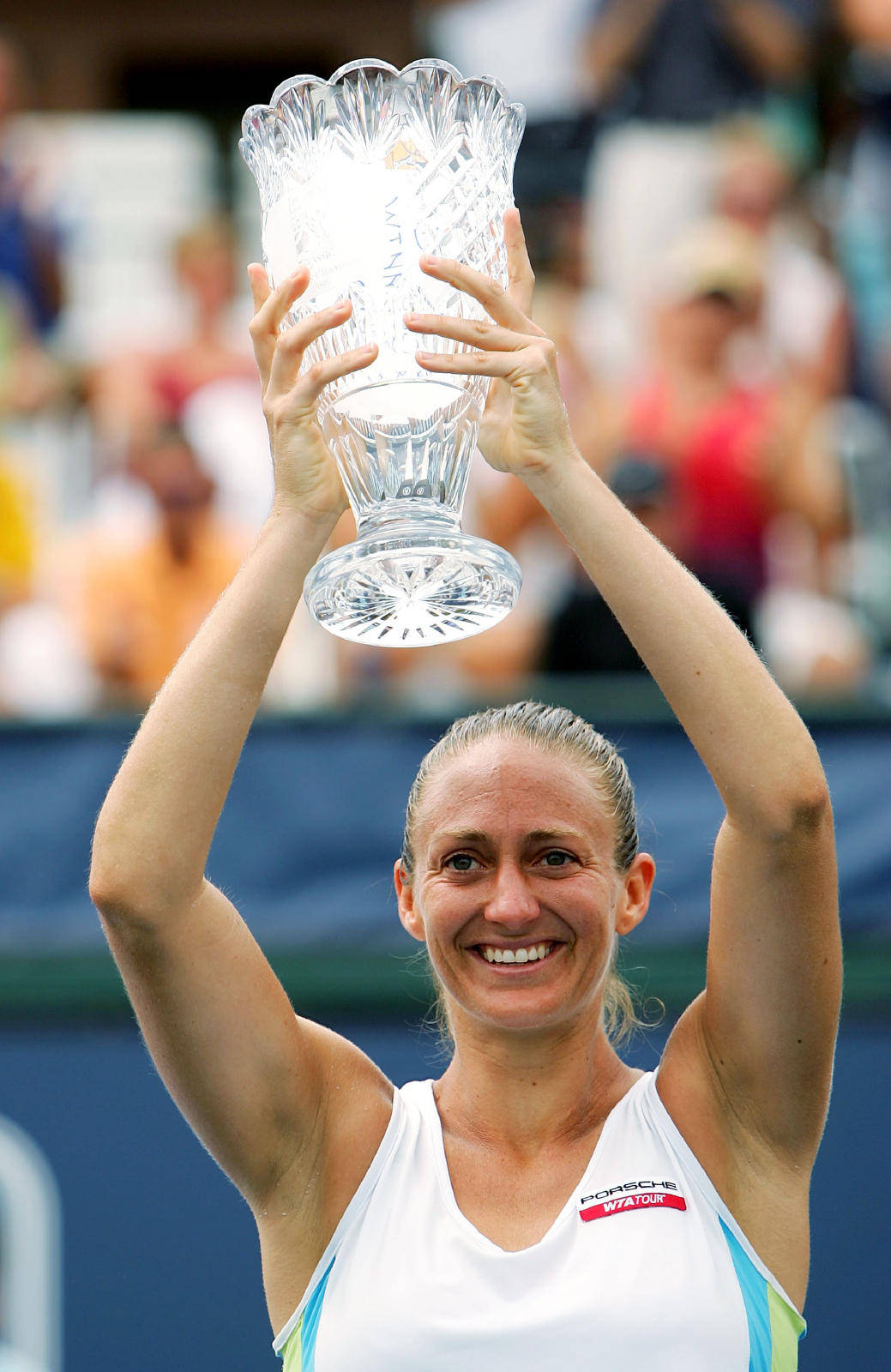 Mary Pierce Raising Glass Trophy Wallpaper