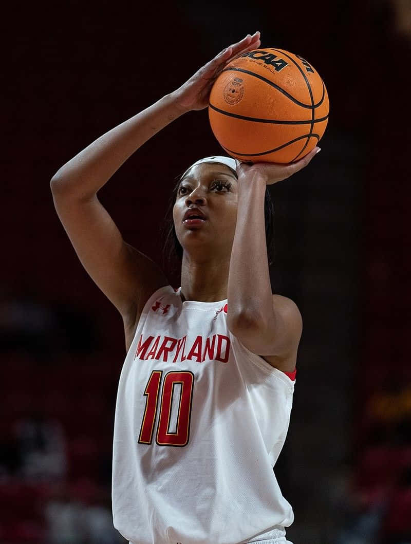 Maryland Basketball Player Free Throw Wallpaper