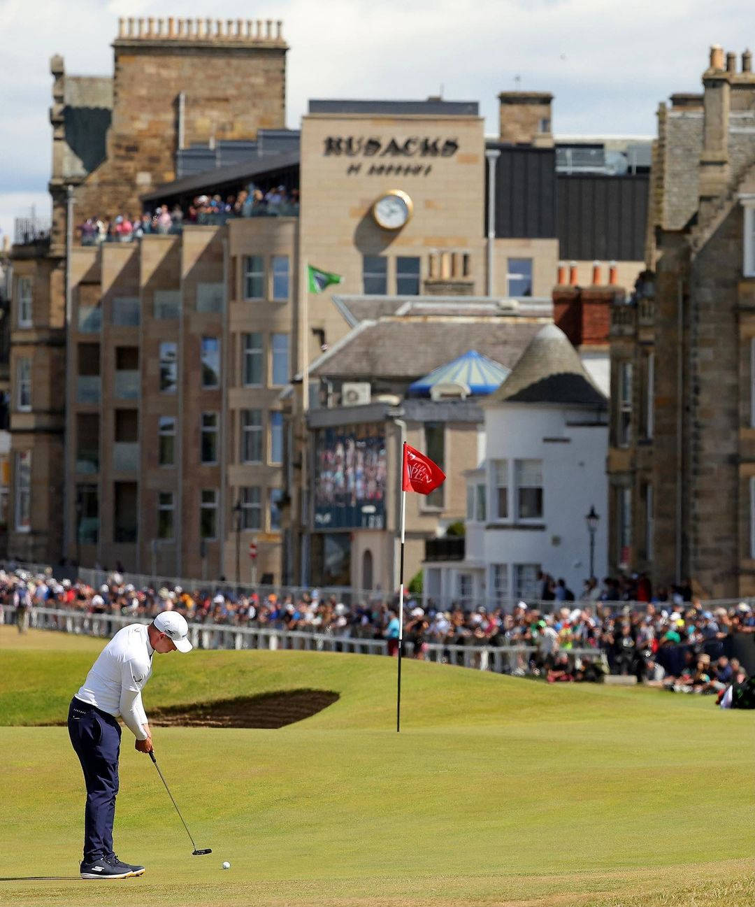 Matt Fitzpatrick Golf Red Flag Wallpaper