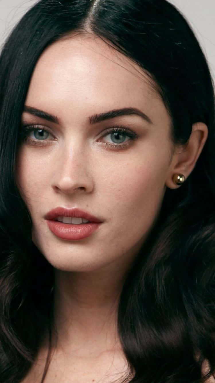 Megan Fox Iphone Pretty Photoshoot Wallpaper