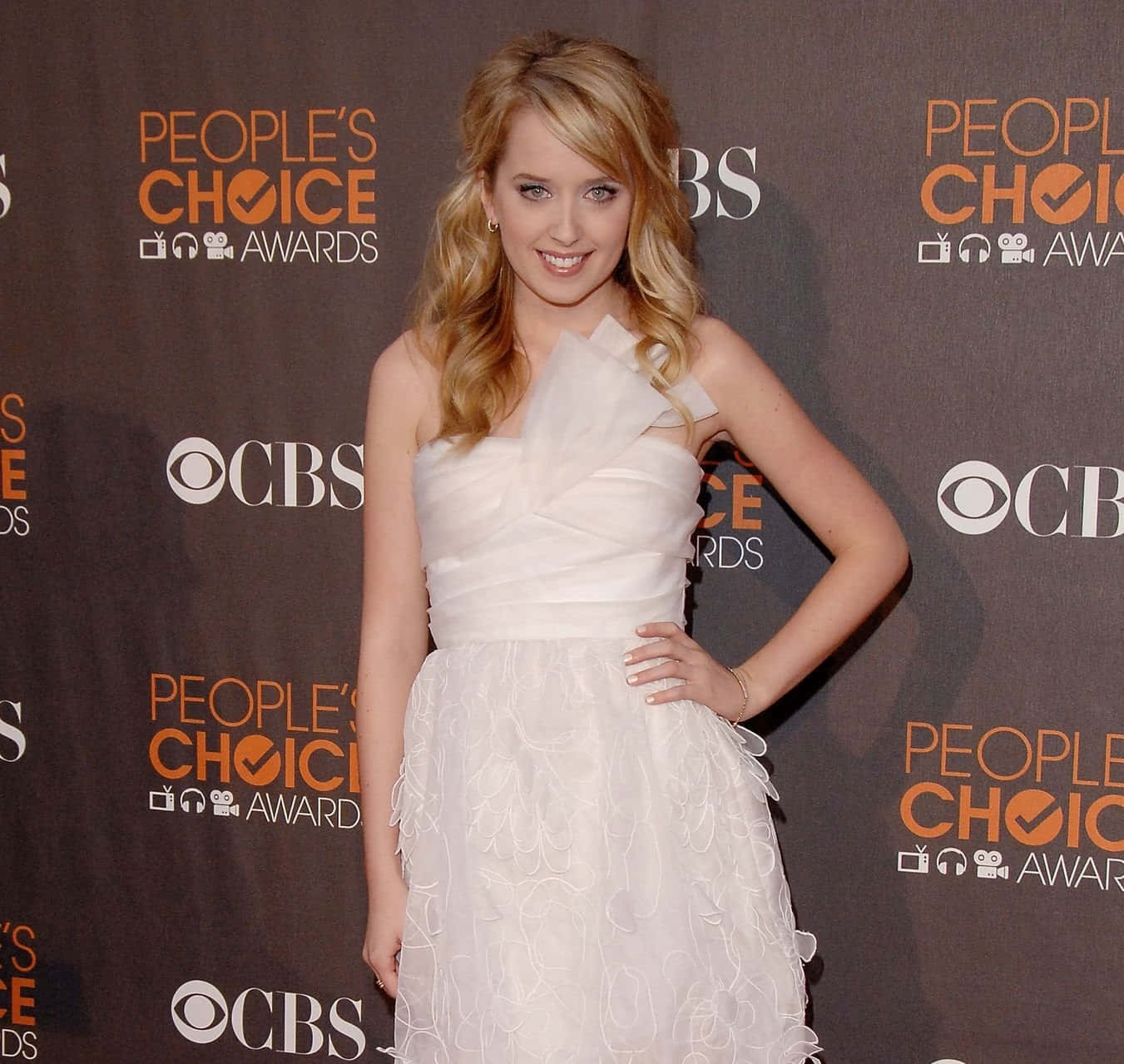 Megan Park Peoples Choice Awards Wallpaper