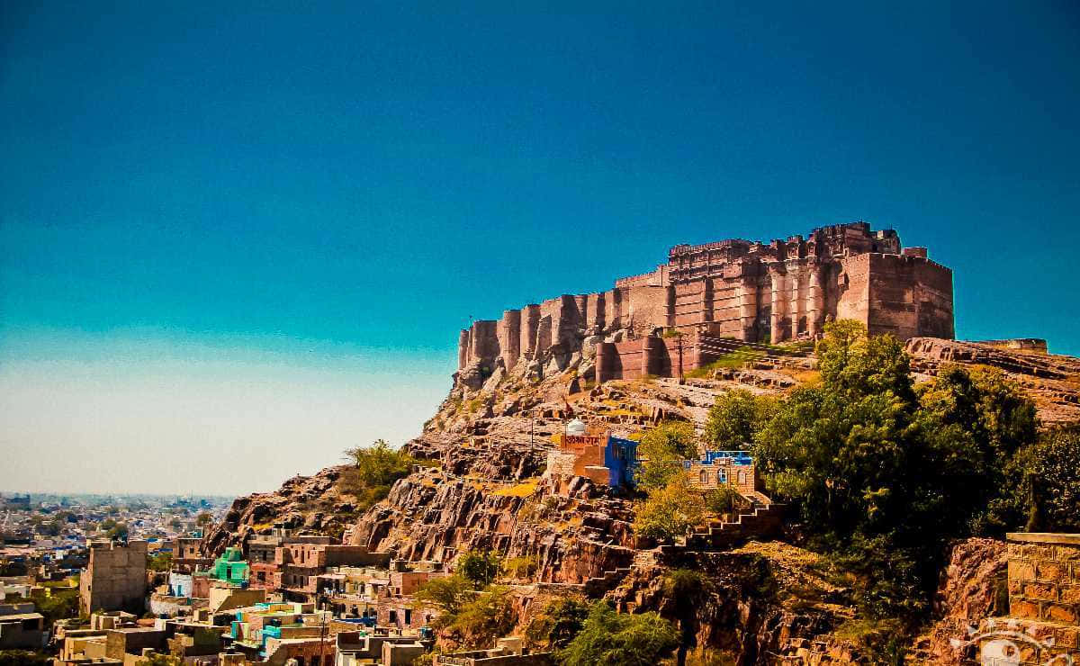 Mehrangarh Fort Clear Blue Skies Wallpaper