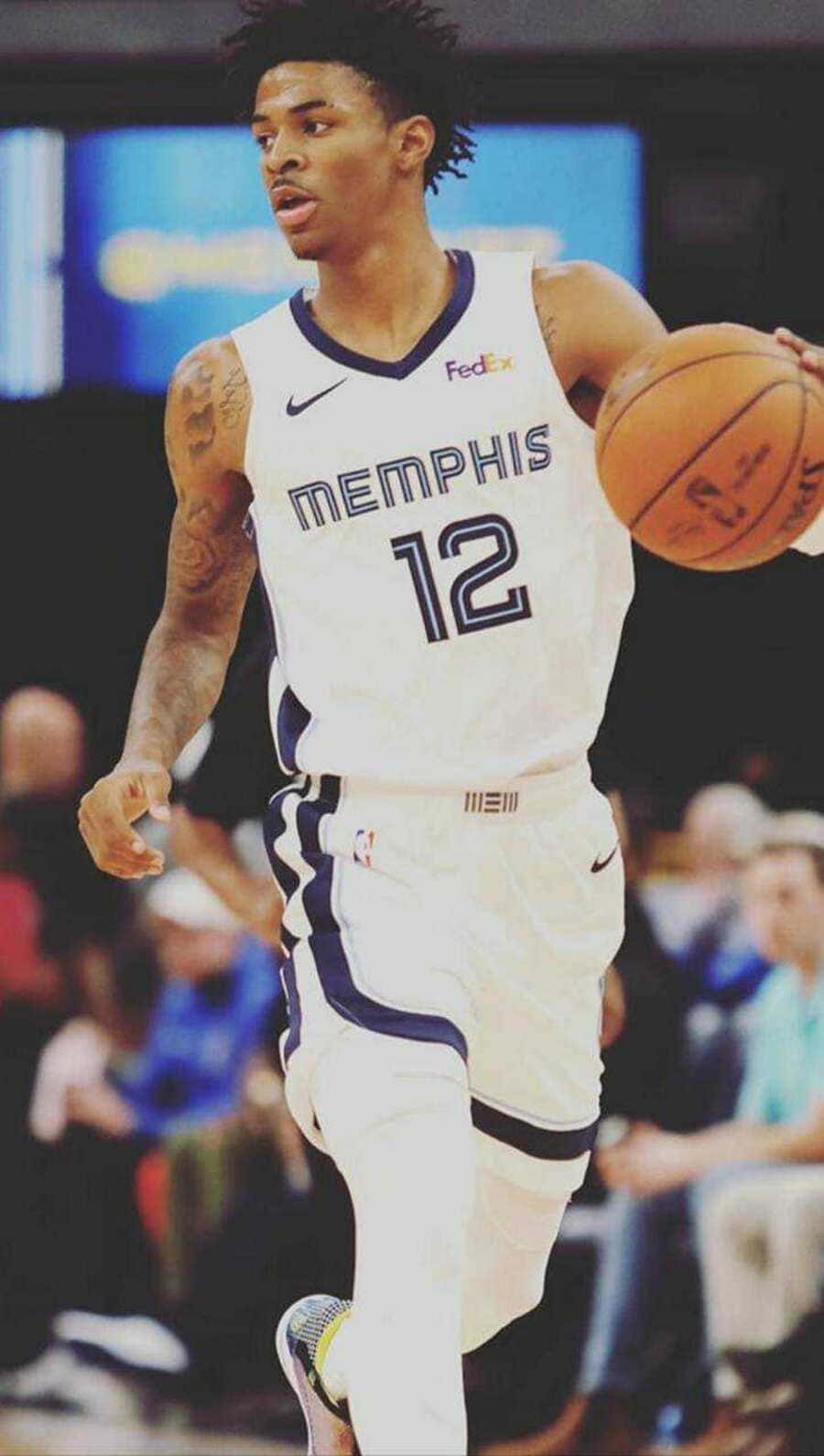 Memphis Basketball Player Dribbling Wallpaper