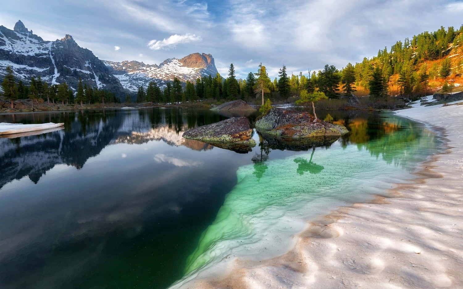 Mesmerizing Siberian Landscape During Wintertime Wallpaper