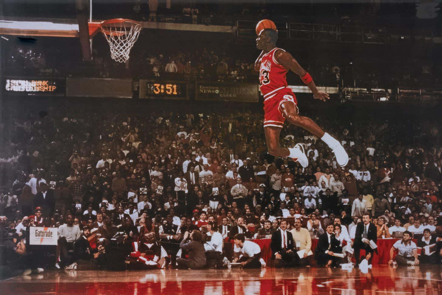 Michael Jordan Legendary Dunk Wallpaper