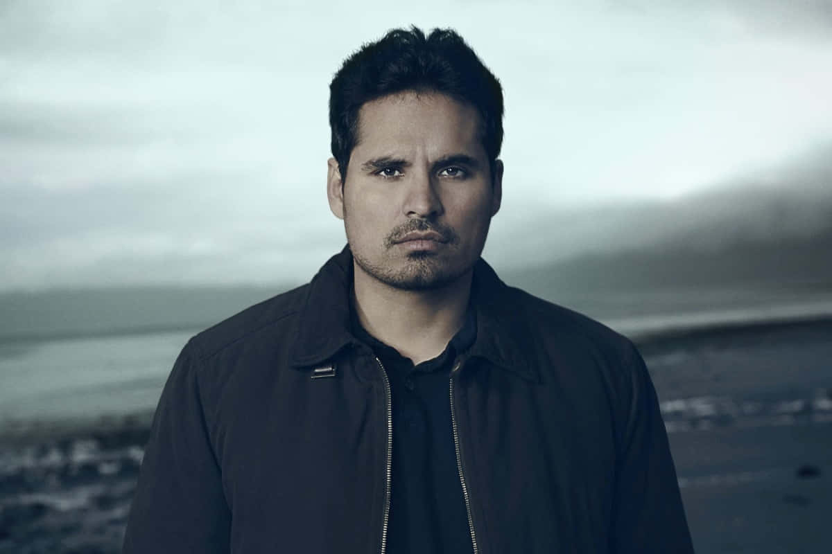 “michael Peña” Wallpaper