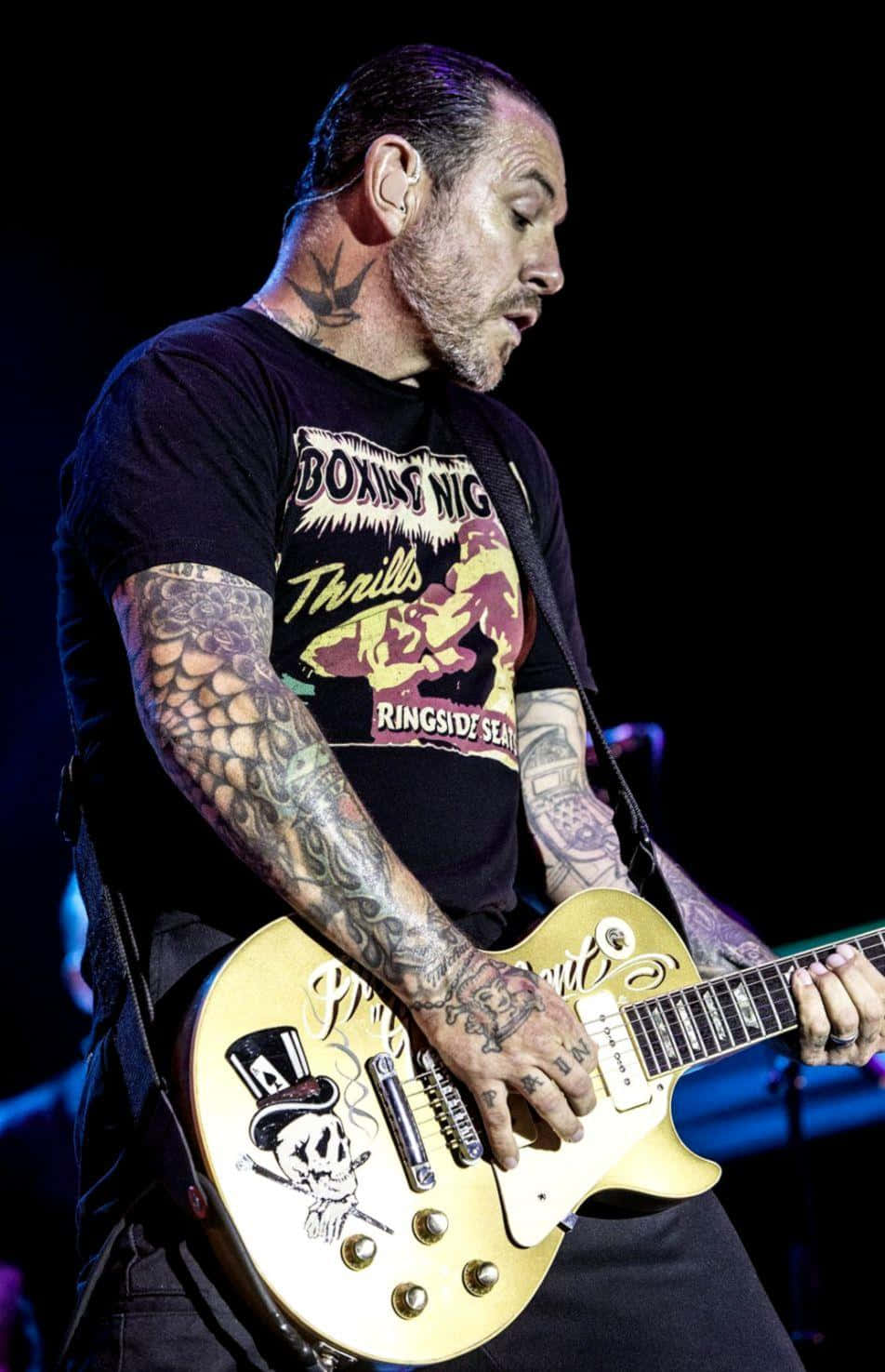 Mike Ness Of Social Distortion Concert Portrait Wallpaper