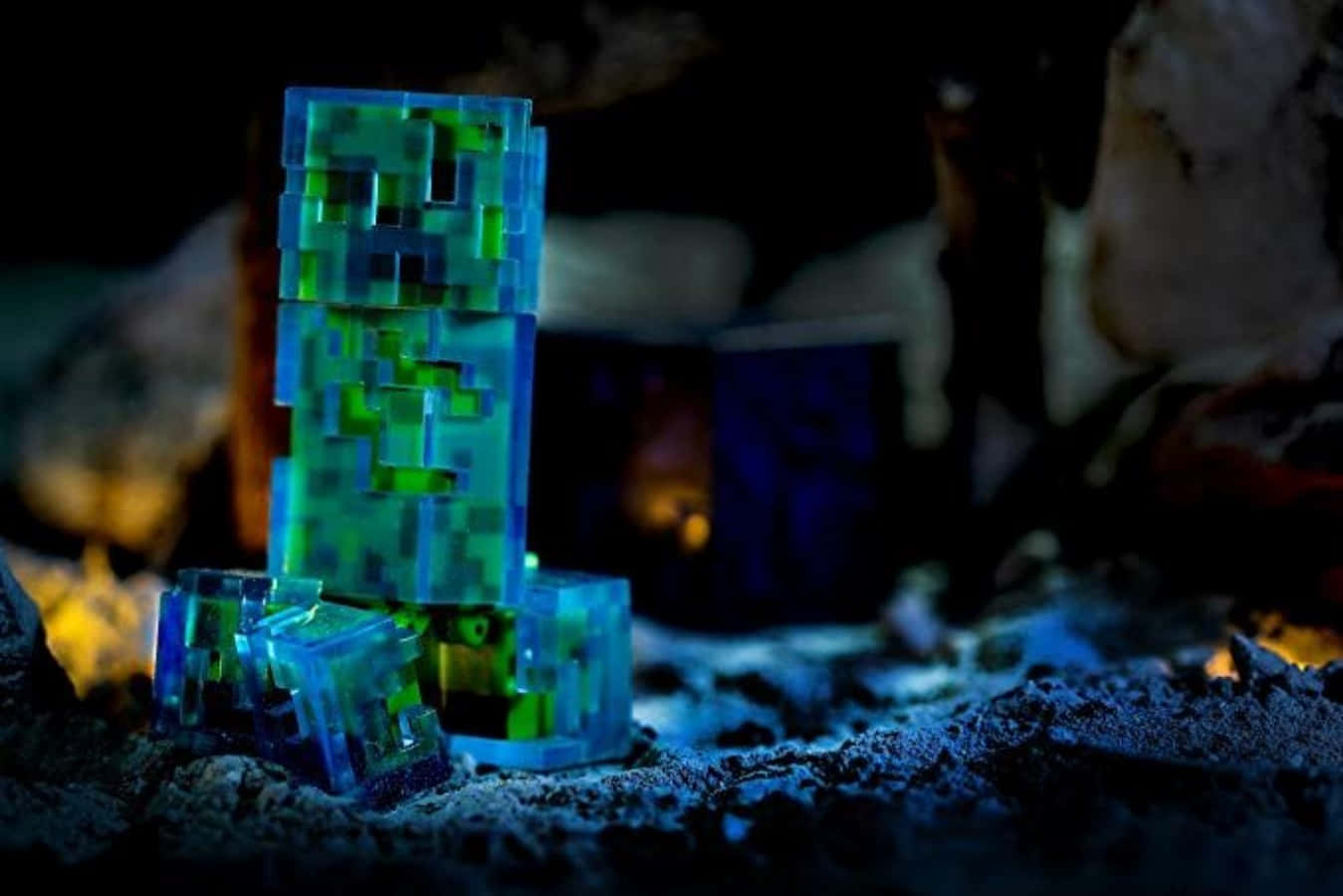 Minecraft Charged Creeper Figurine Night Scene Wallpaper