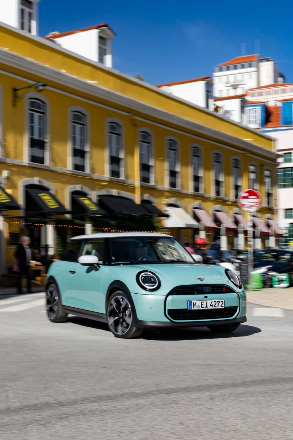 Mini Cooper S E Urban Drive Wallpaper