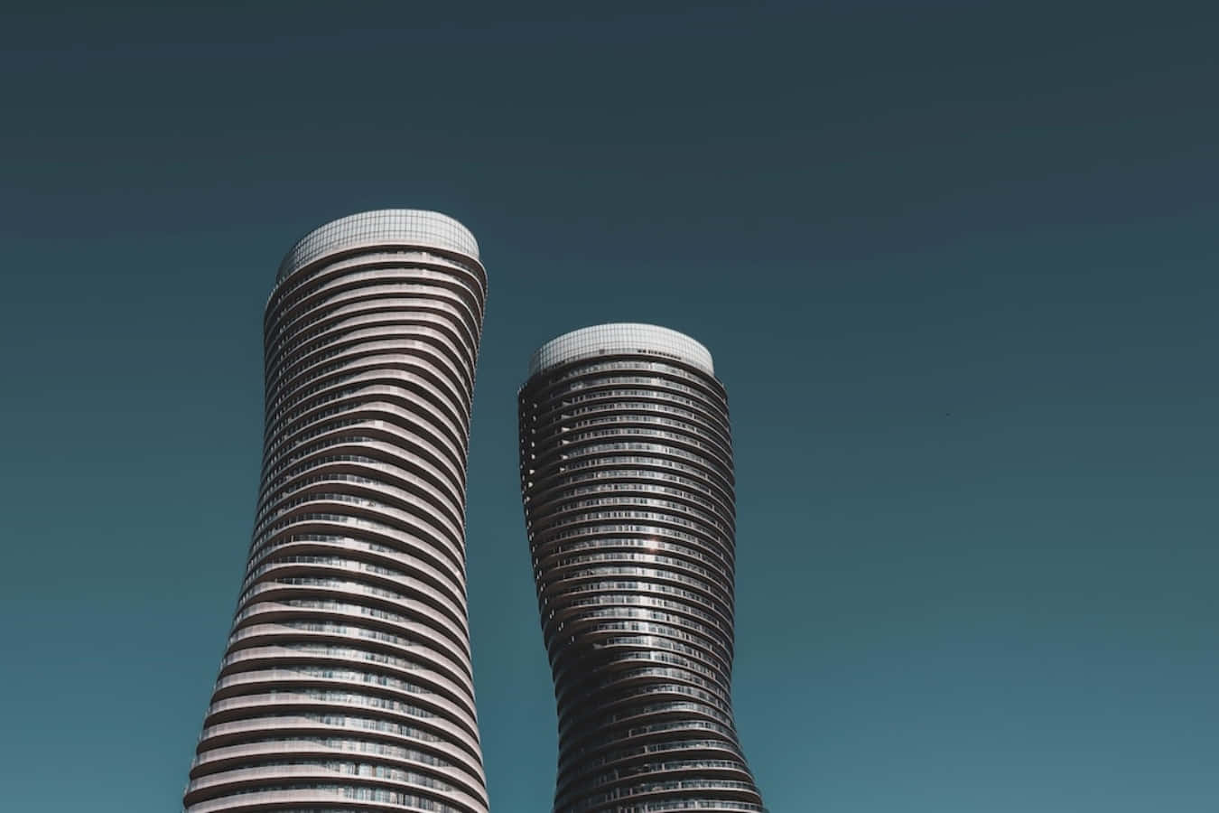 Mississauga Absolute Towers Skyline Wallpaper