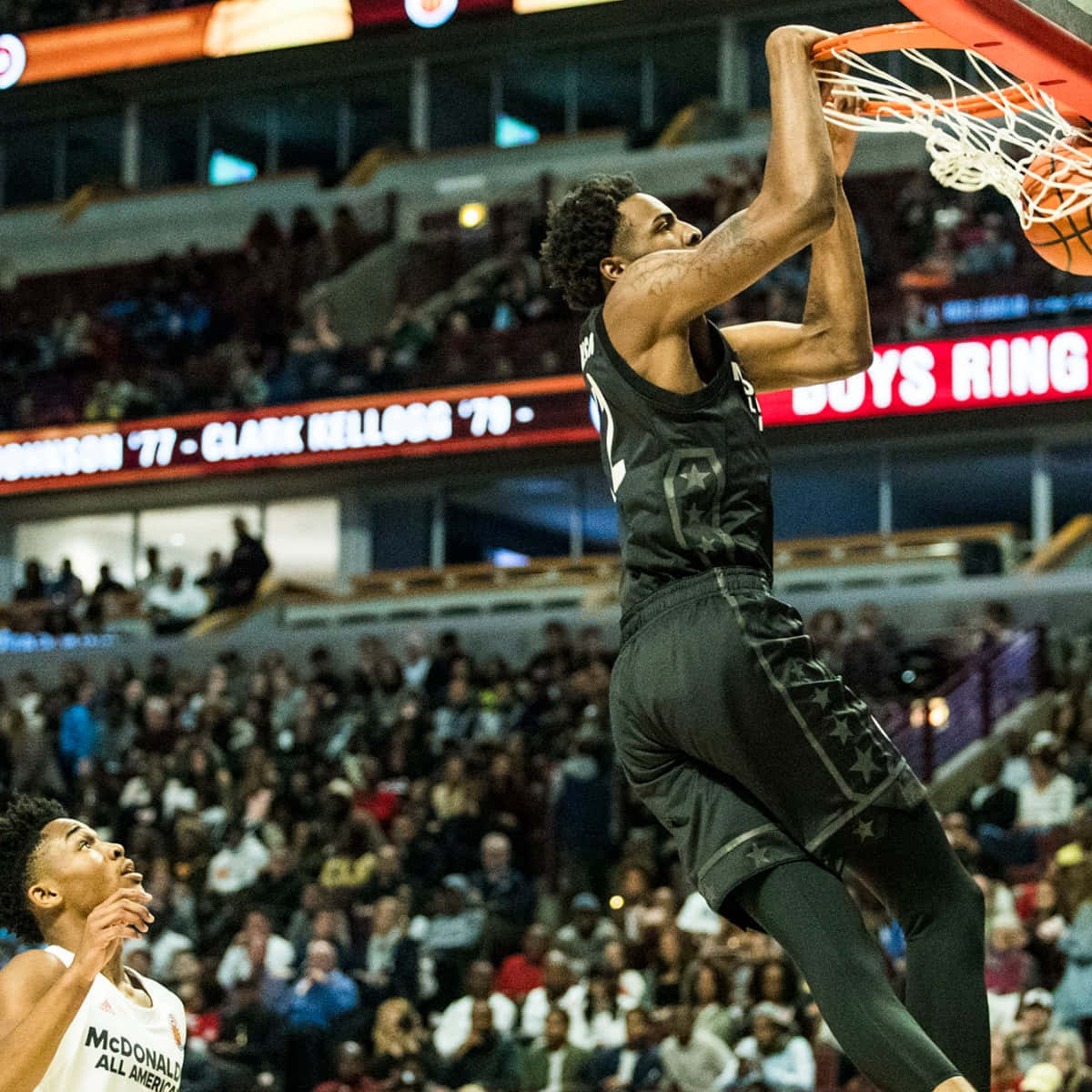 Mitchell Robinson Dunking Mcdonalds All American Poster Wallpaper