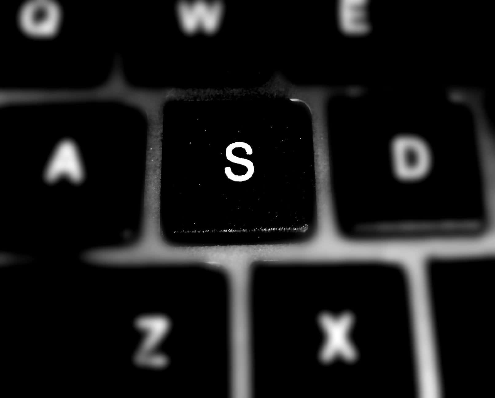 Monochrome Keyboard Focus S Key Wallpaper