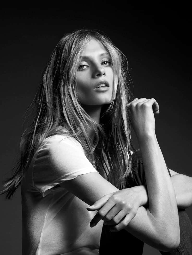 Monochrome Portrait Anna Selezneva Wallpaper