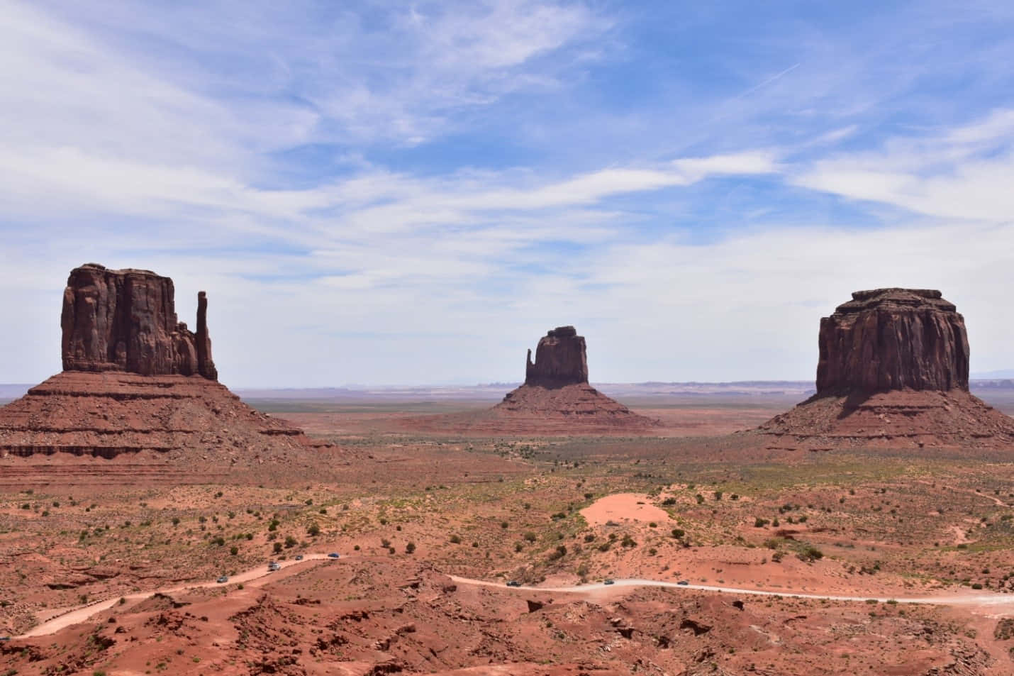 Monument Valley Navajo Tribal Park Mesa Rim Trail Wallpaper