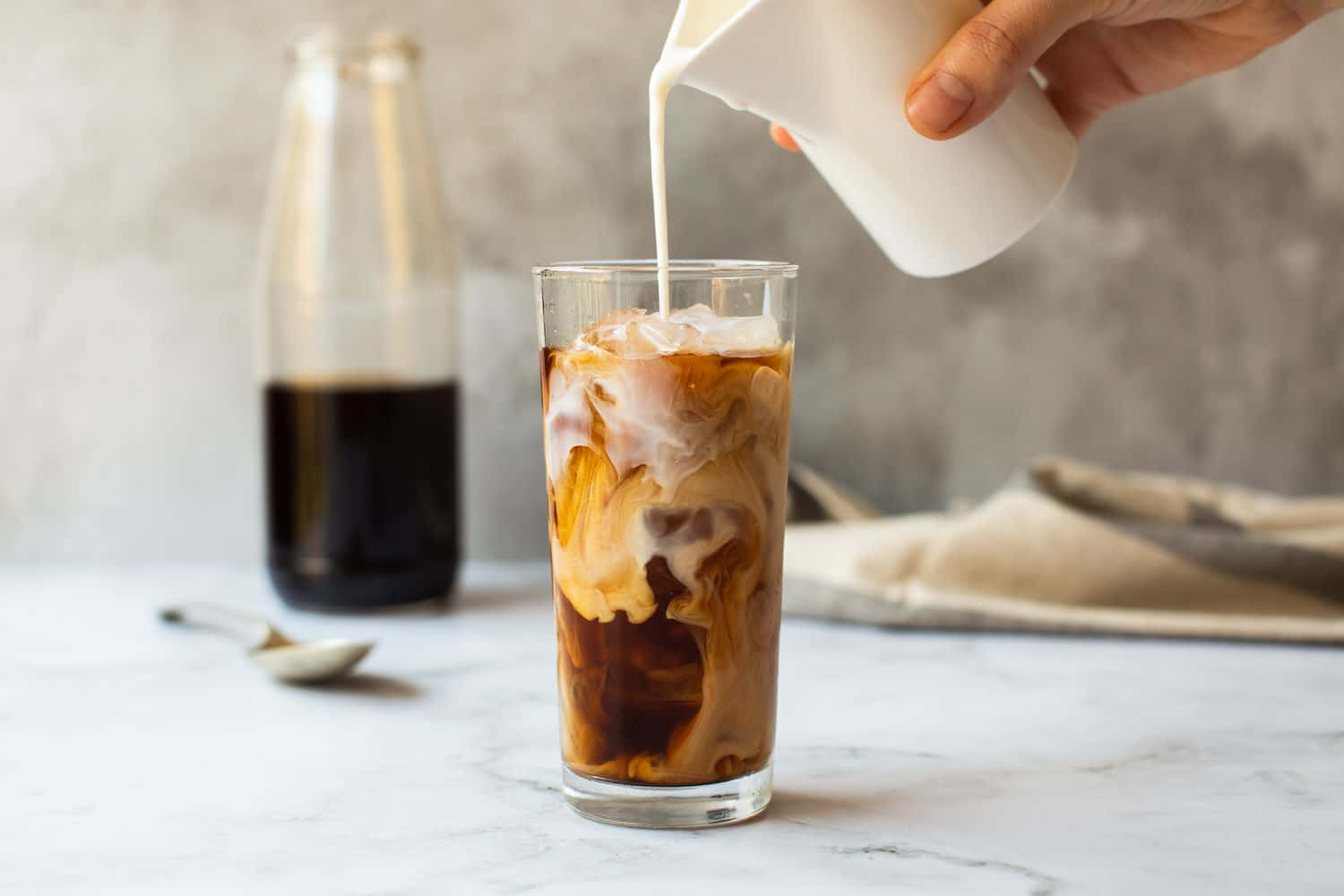 Morning Iced Coffee Cream Pour Wallpaper