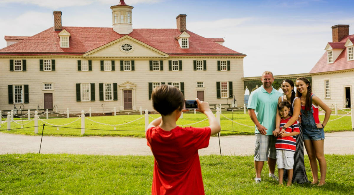 Mount Vernon Family Picture Wallpaper