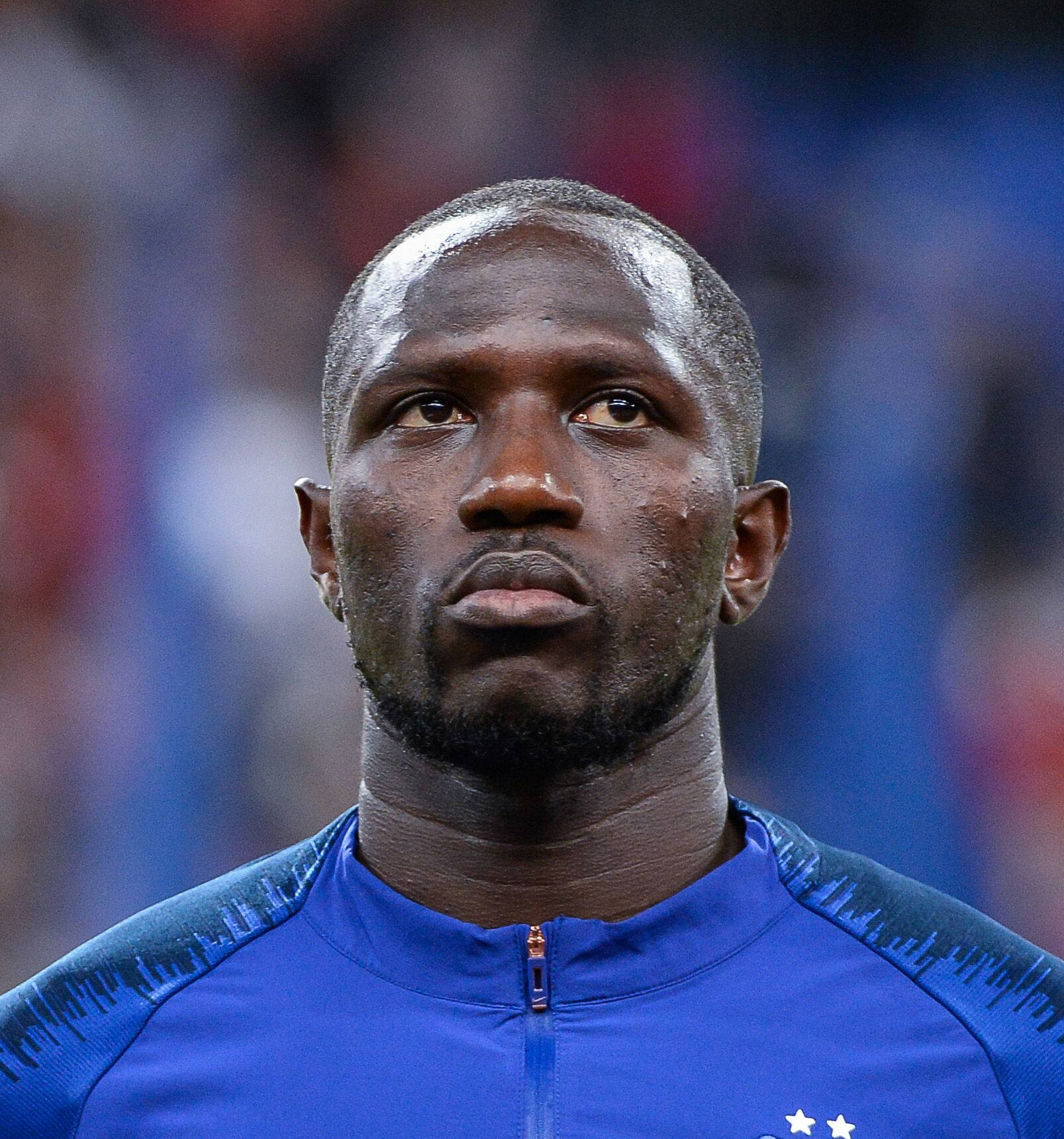 Moussa Sissoko Looking Up Wallpaper