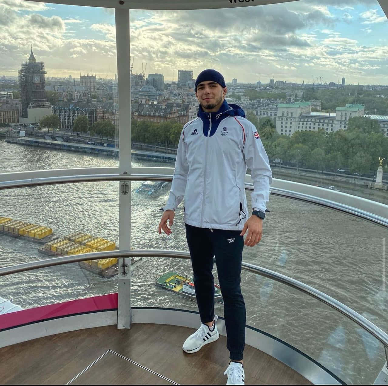 Muhammad Mokaev In The London Eye Wallpaper