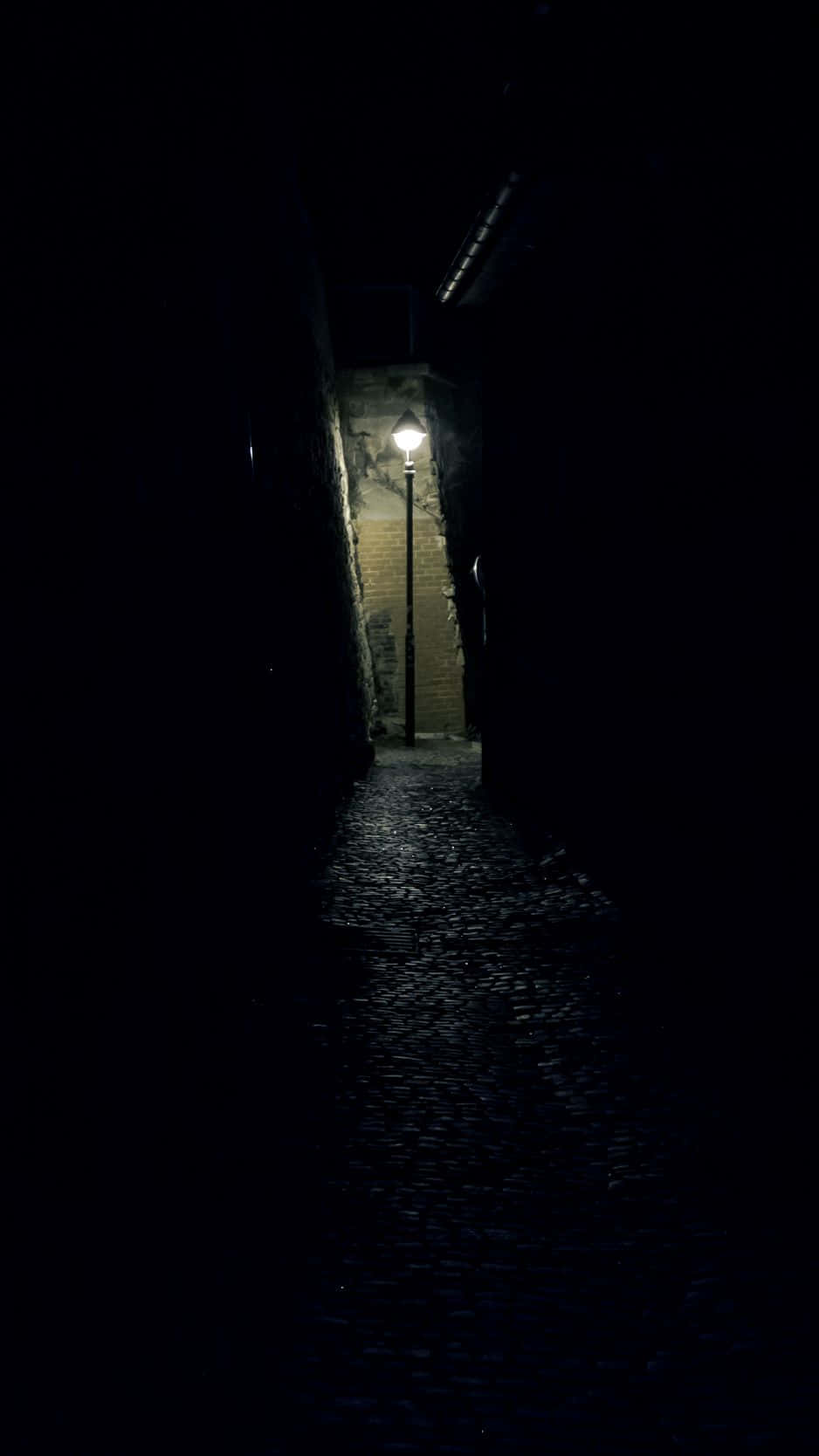 Mysterious Dark Alleyway Wallpaper