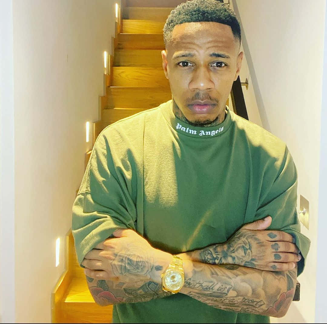 Nathaniel Clyne - Off The Pitch In Casual Green Style Wallpaper