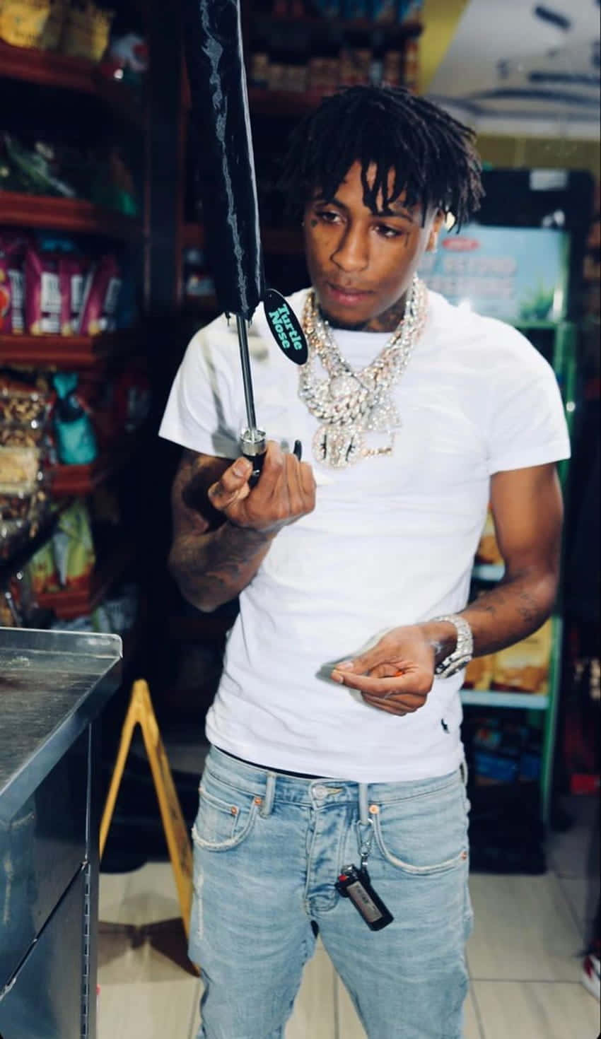 Nba Youngboy Pfp At The Store Wallpaper