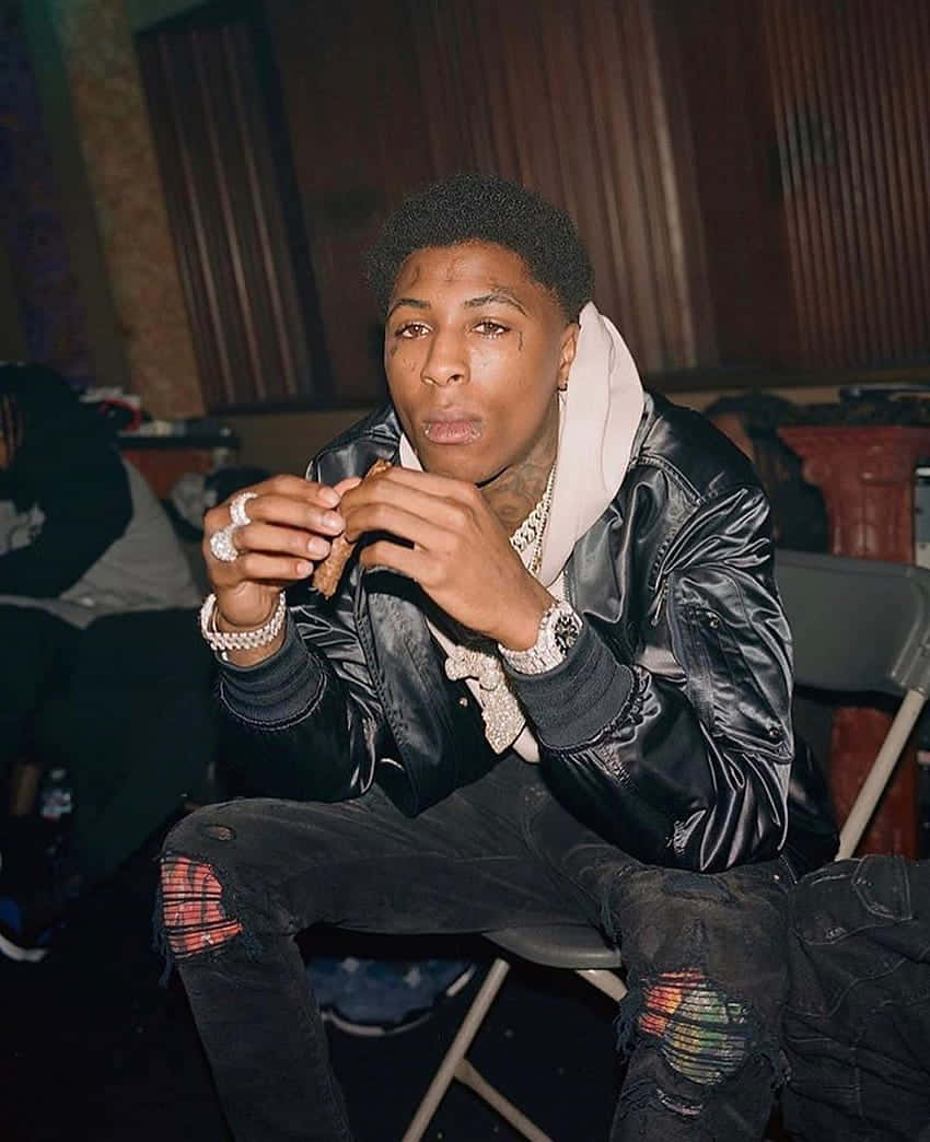 Nba Youngboy Pfp Observing Wallpaper