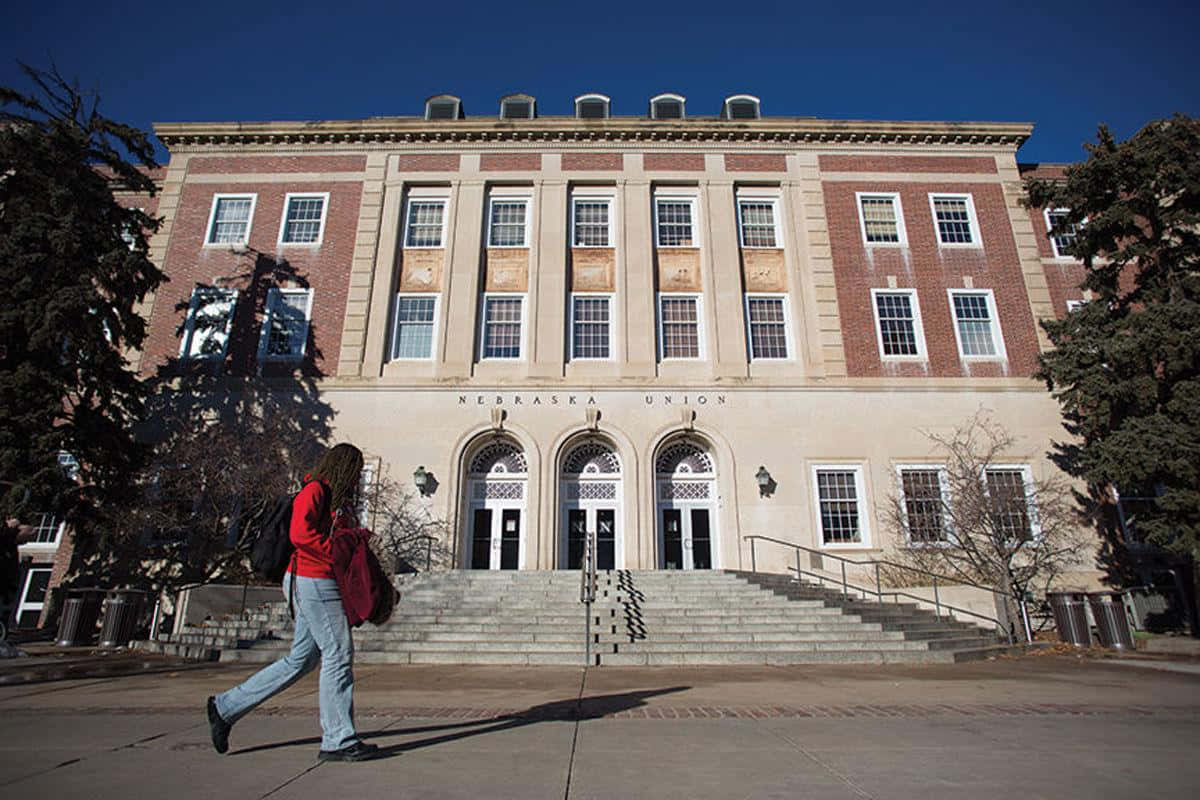 Nebraska Union Buildingwith Passing Student Wallpaper