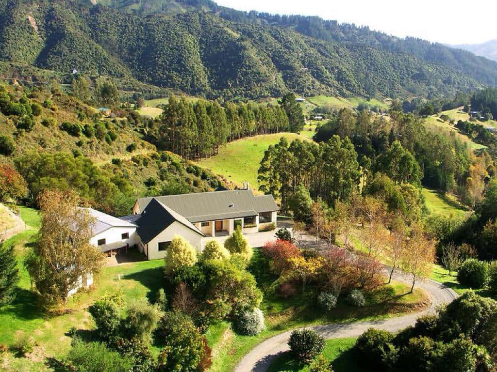 Nelson Countryside Home New Zealand Wallpaper