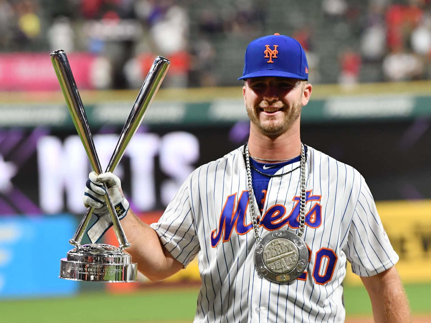 New York Mets Superstar Pete Alonso Wallpaper