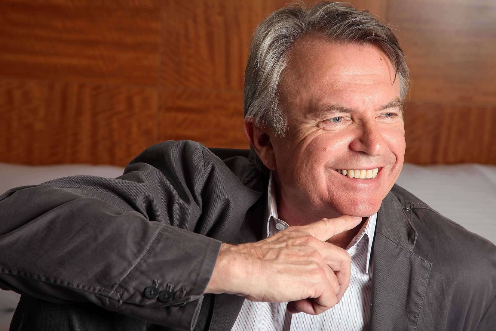 New Zealand Actor Sam Neill Medium Shot Wallpaper