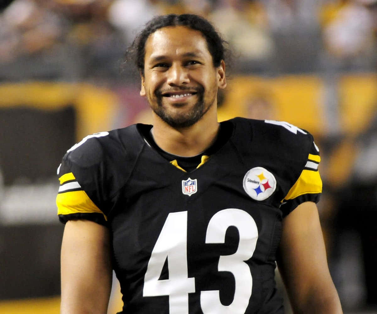 Nfl Legend Troy Polamalu Wallpaper