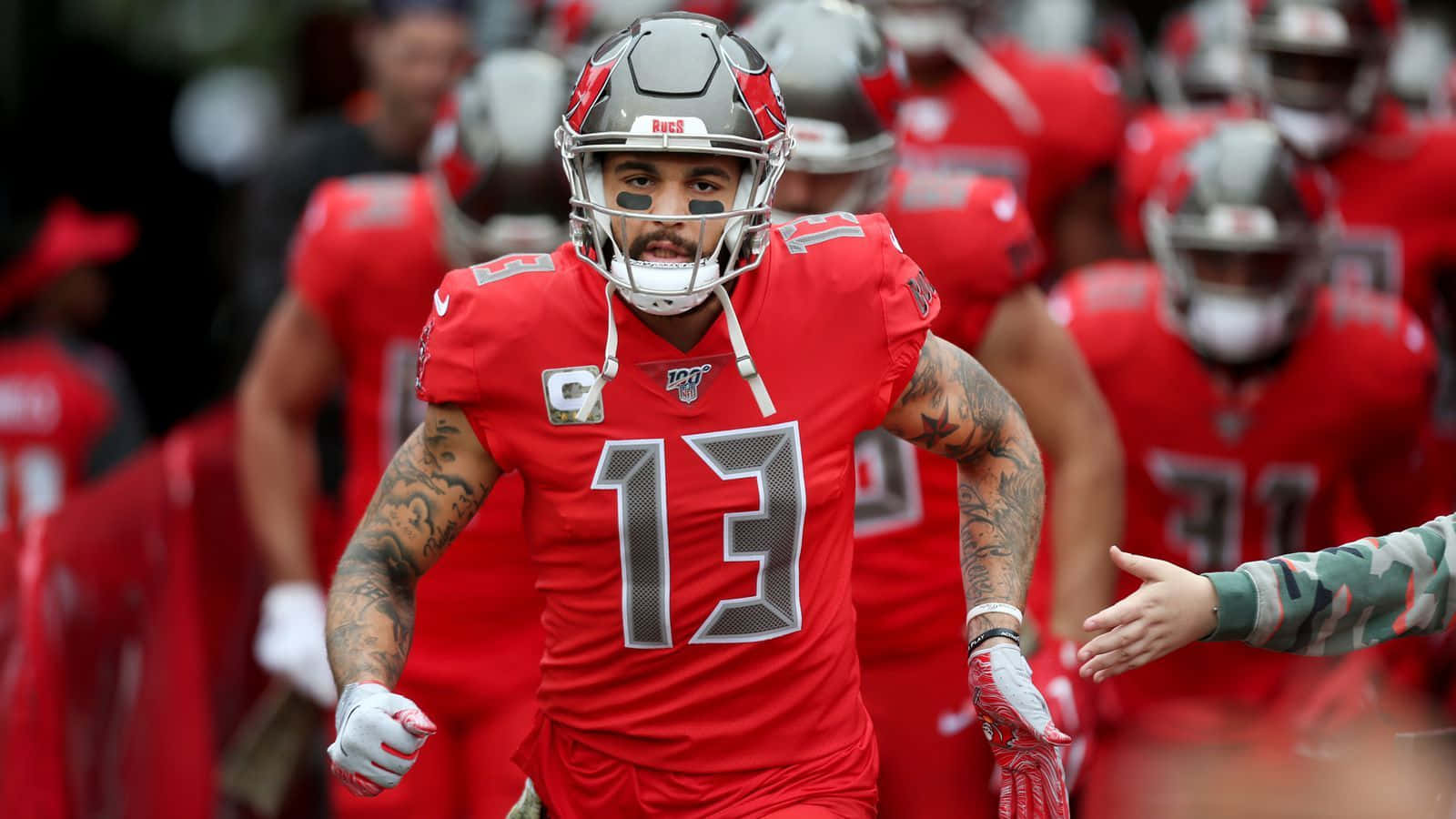 Nfl Star, Mike Evans Wallpaper