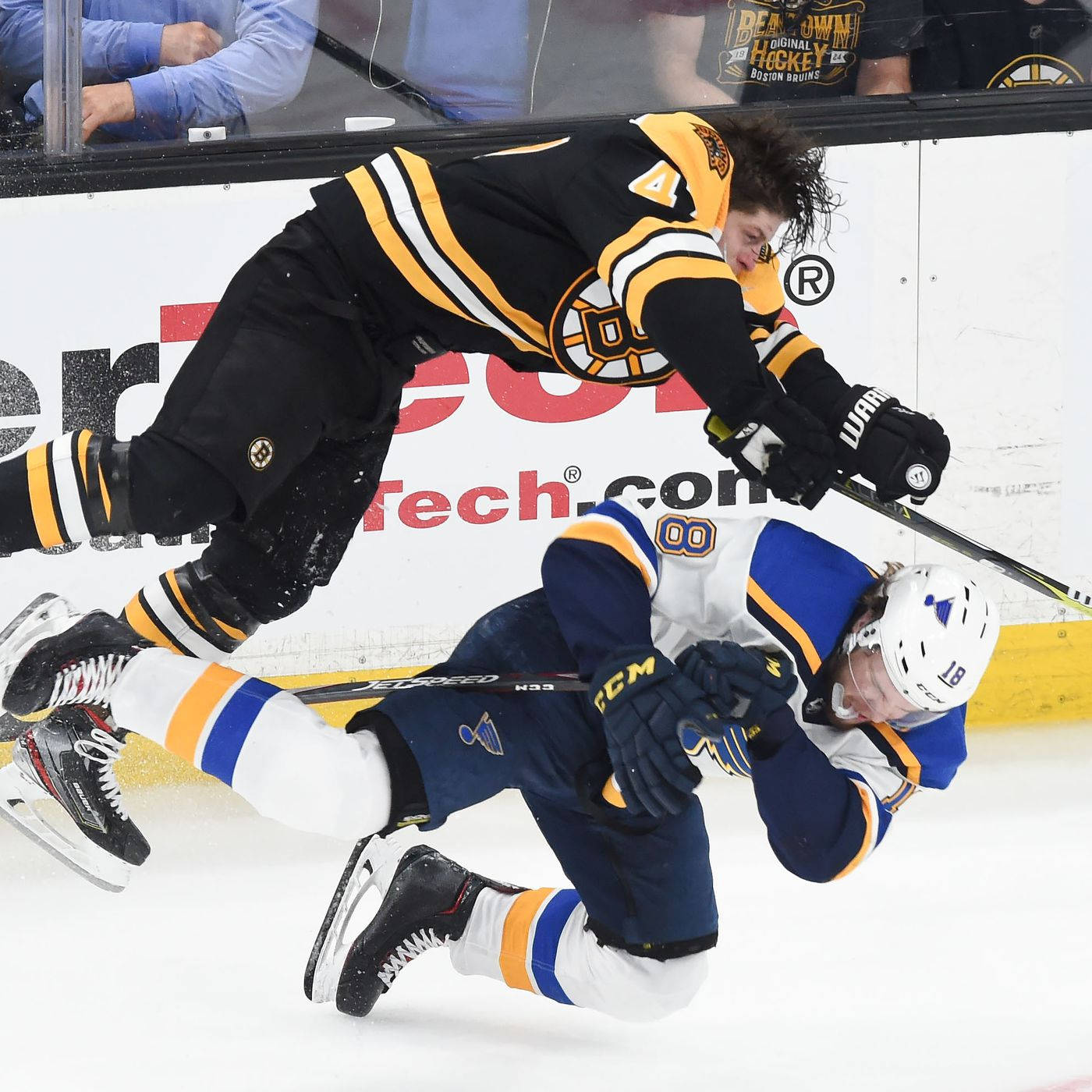 Nhl Player Torey Krug In Action Against Robert Thomas (2019 Season) Wallpaper