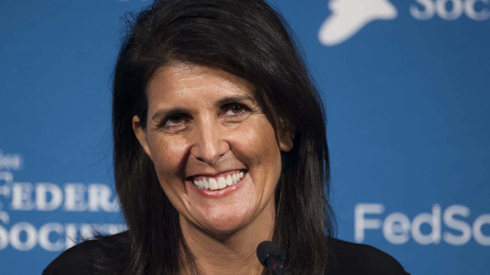 Nikki Haley Smiling Elegantly Wallpaper