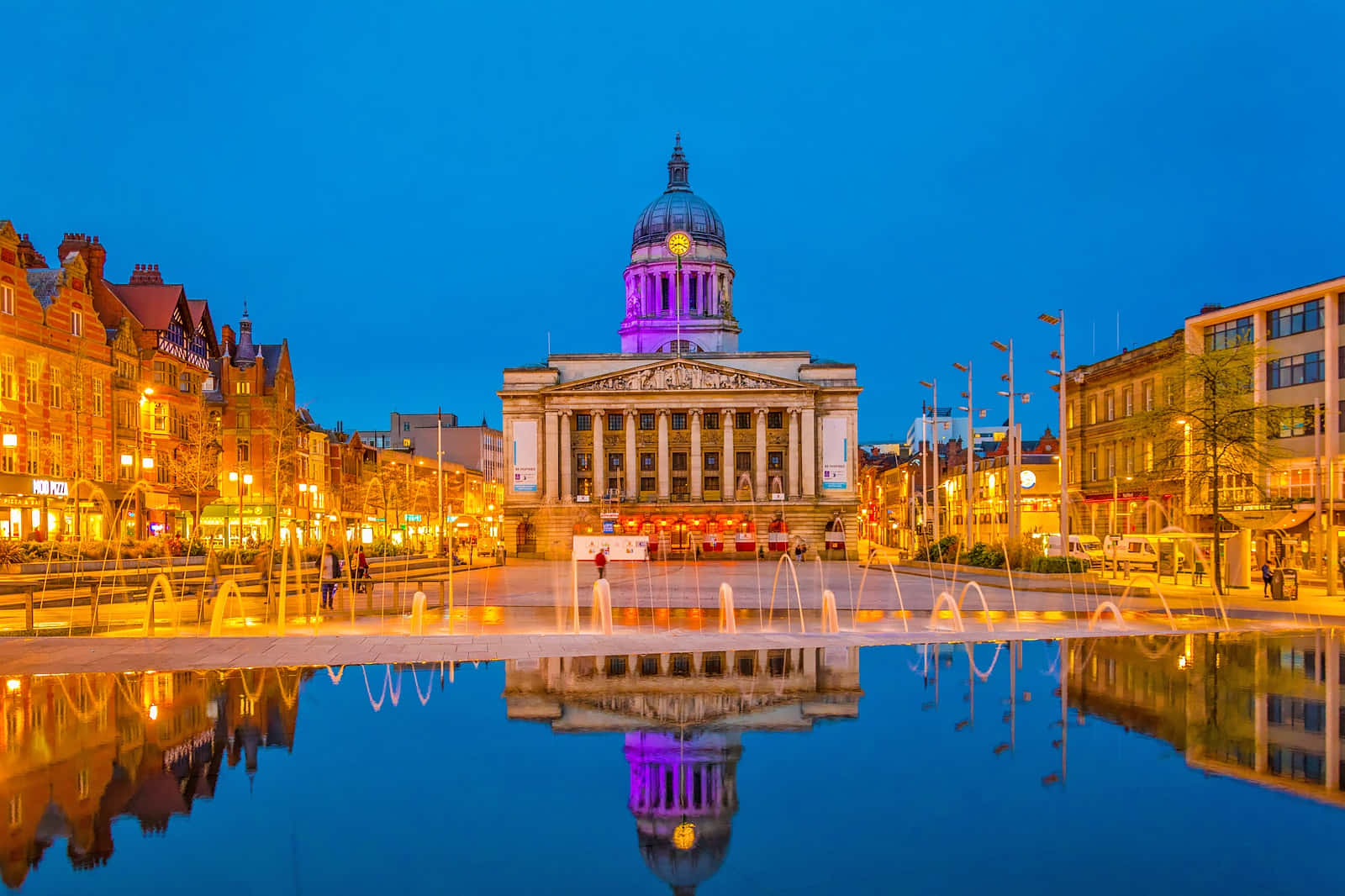 Nottingham Council House Evening Reflection Wallpaper