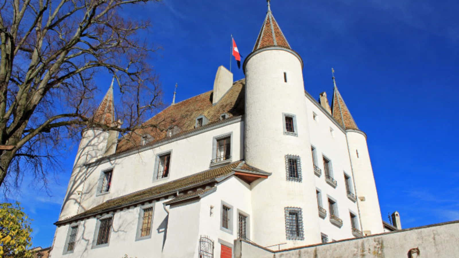 Nyon Castle Switzerland Sunny Day Wallpaper