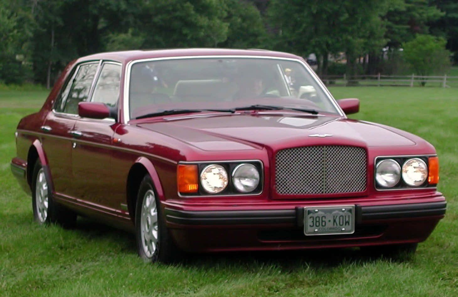 Old Bentley Azure Wallpaper