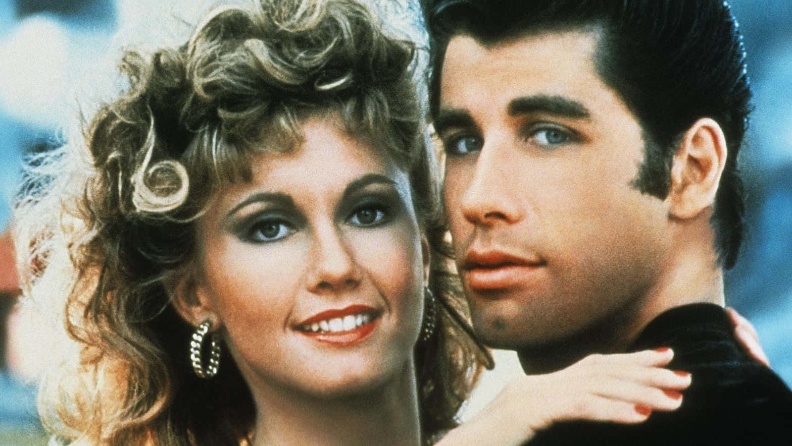 Olivia Newton John Close To John Travolta Wallpaper