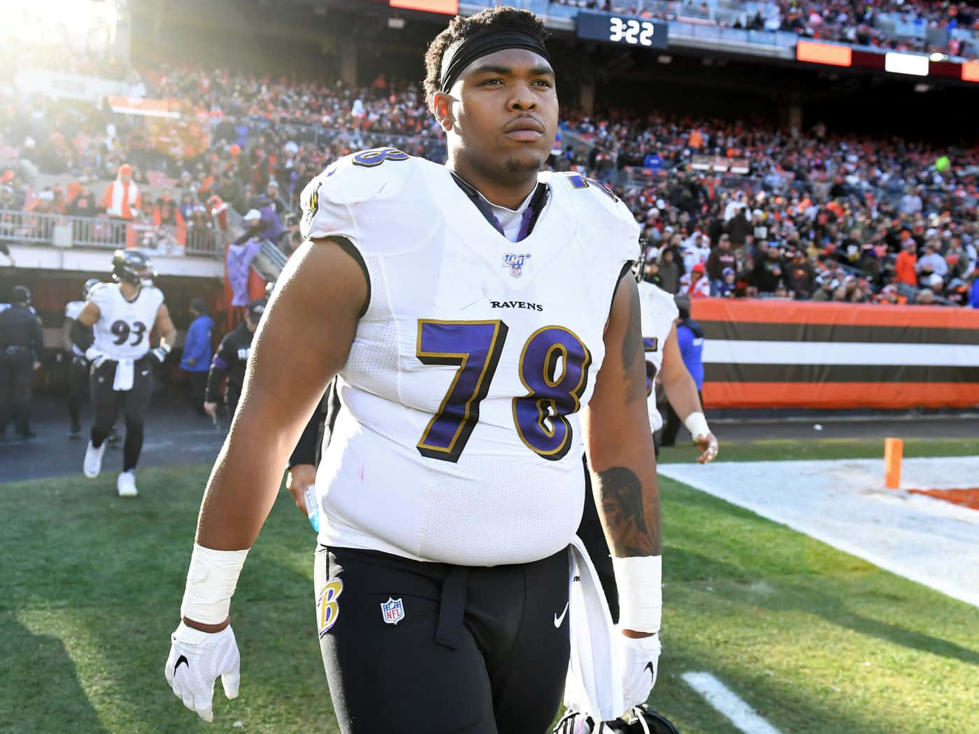 Orlando Brown Jr. Photo Baltimore Ravens Nfl Player Wallpaper