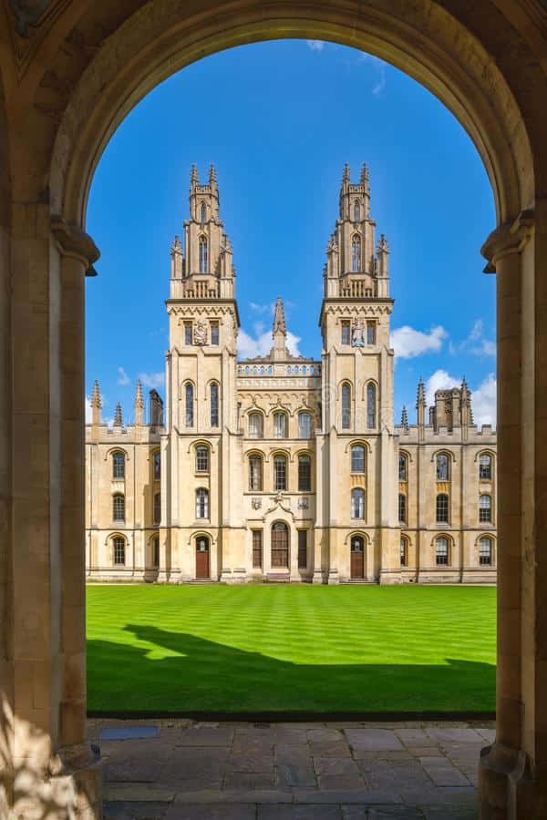 Oxford University All Souls College Green Grass Wallpaper