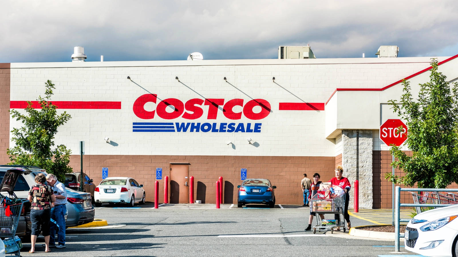 Parking Area Of Costco Store Wallpaper