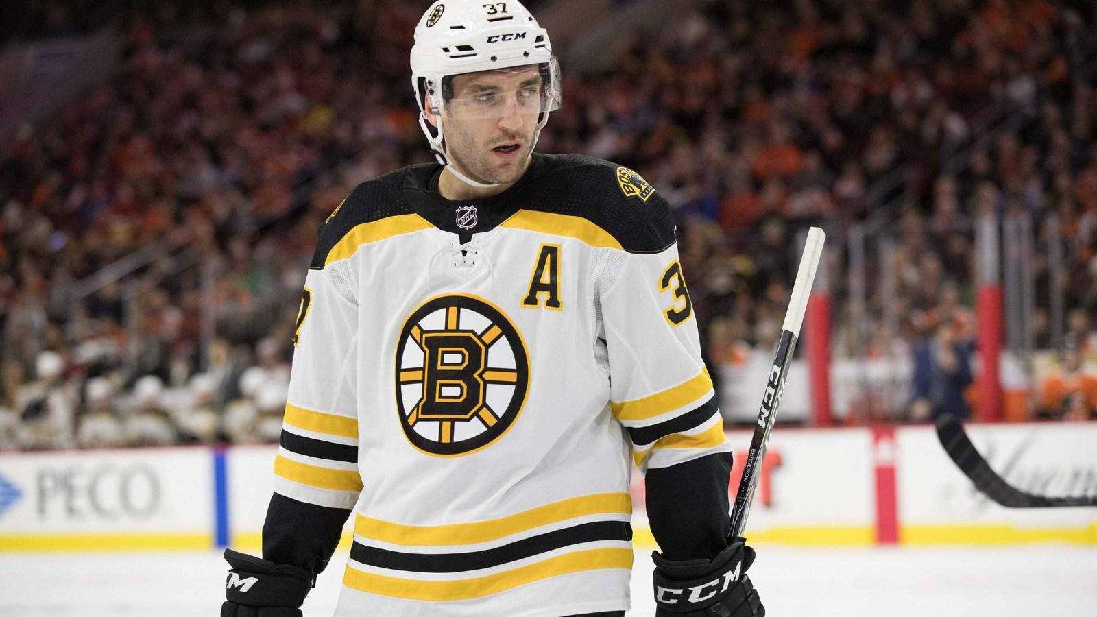 Patrice Bergeron White Bruin Uniform Wallpaper