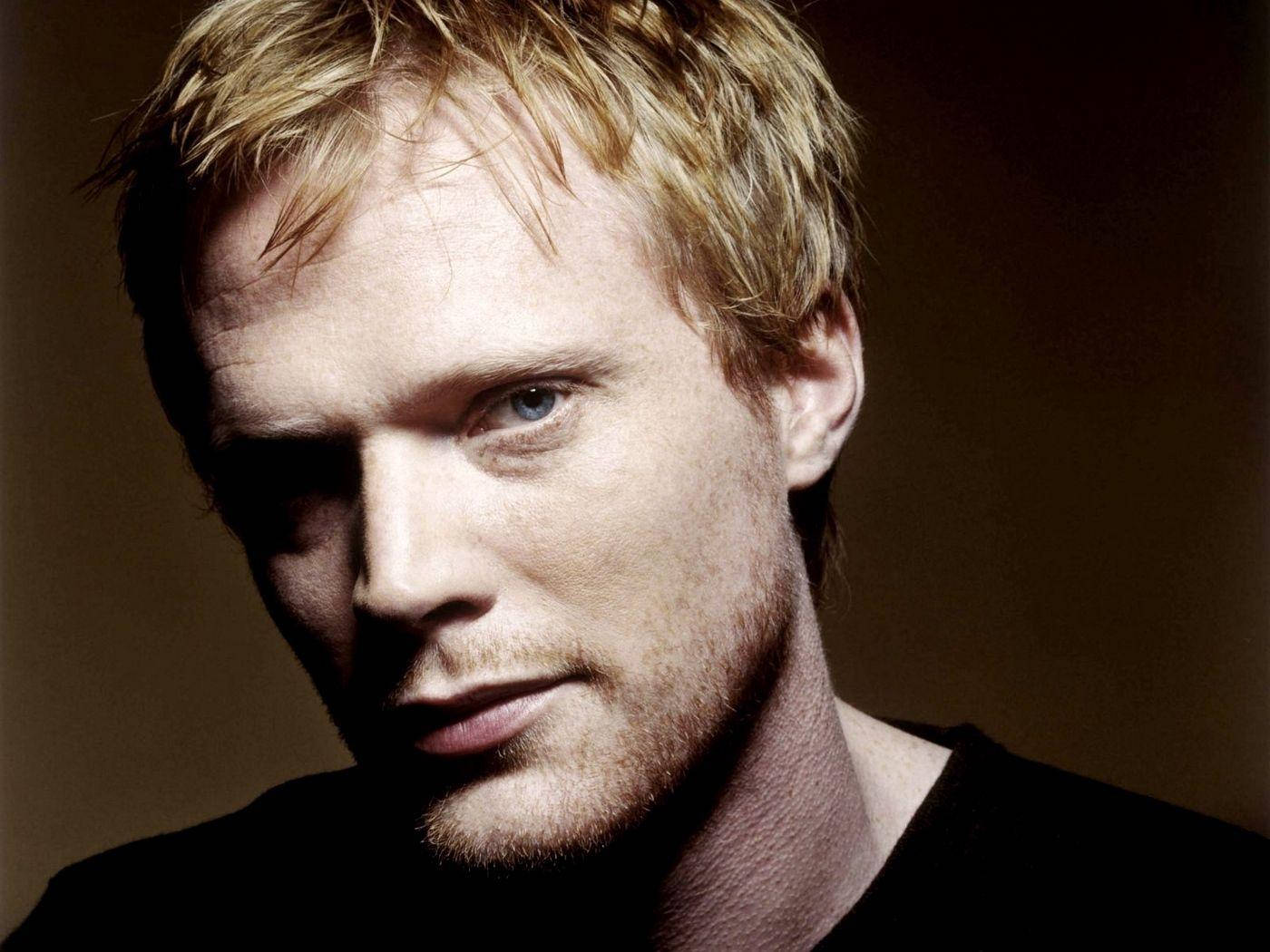 Paul Bettany Actor Dark Aesthetic Wallpaper