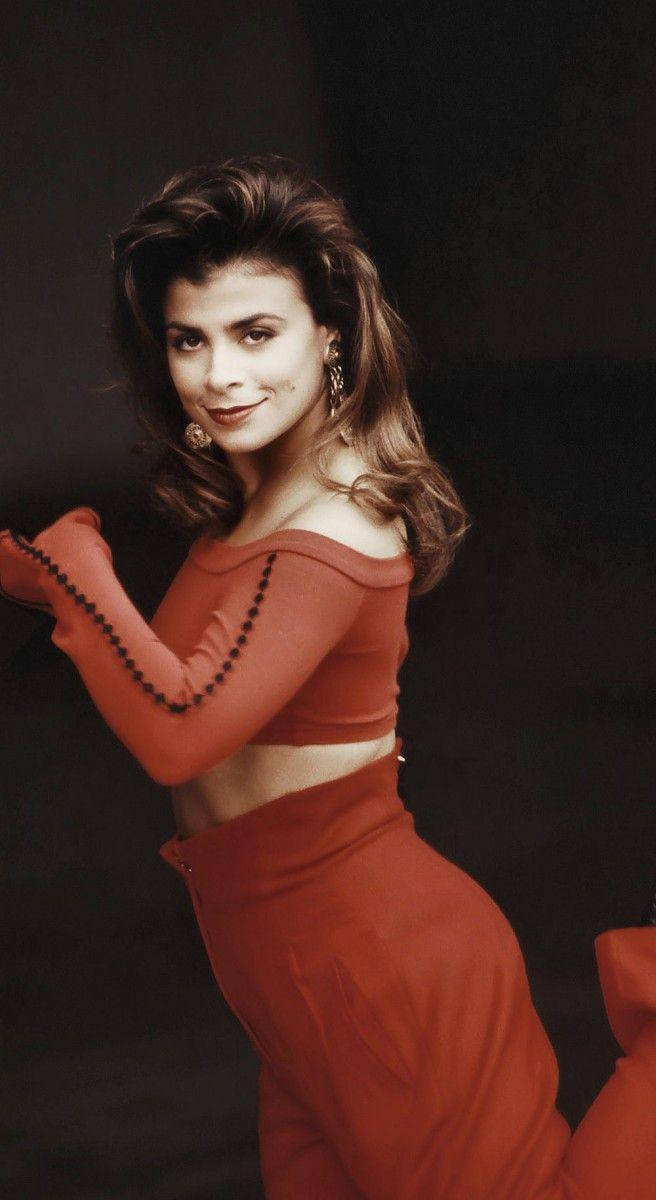 Paula Abdul Retro Fashion Wallpaper