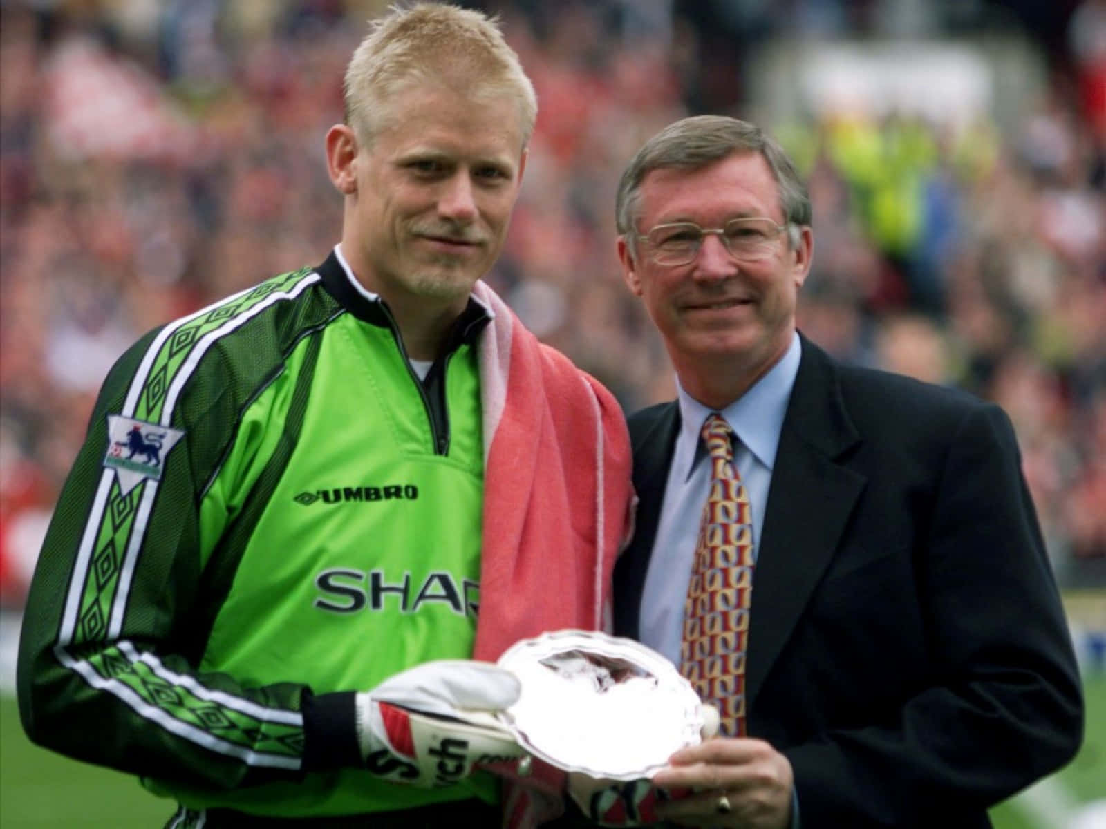 Peter Schmeichel With Alex Ferguson Wallpaper