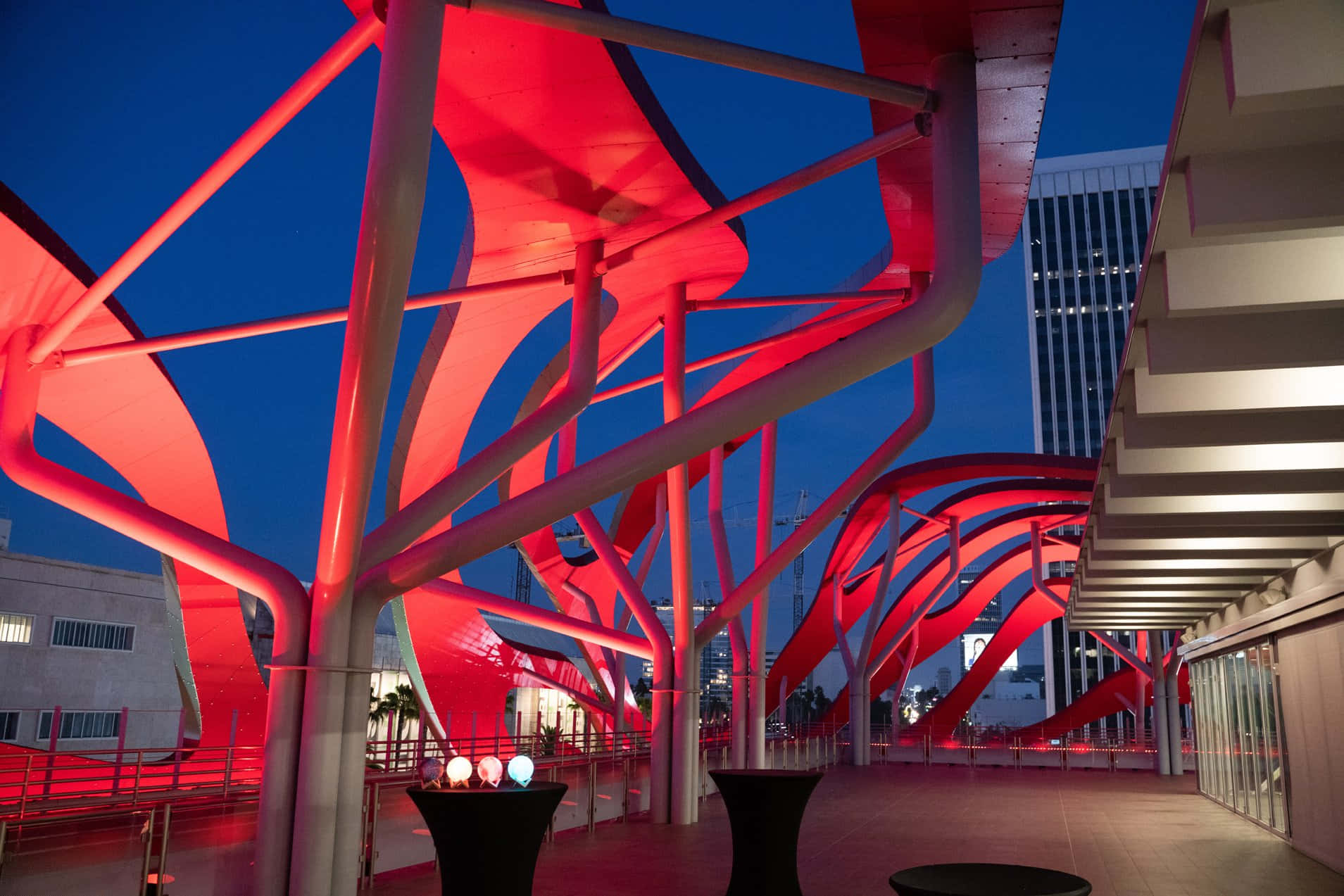 Petersen Automotive Museum Exterior Night Wallpaper