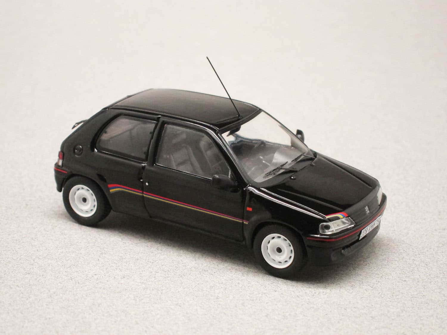 Peugeot106 Model Car Wallpaper