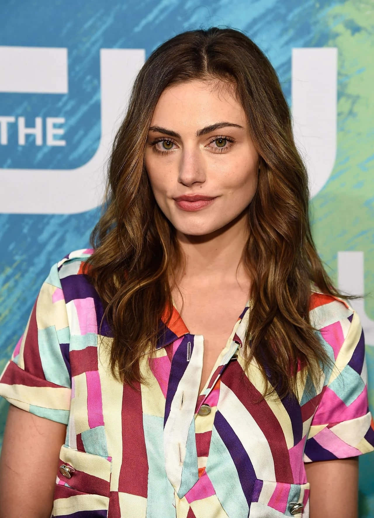 Phoebe_ Tonkin_ Striped_ Top_ Event Wallpaper