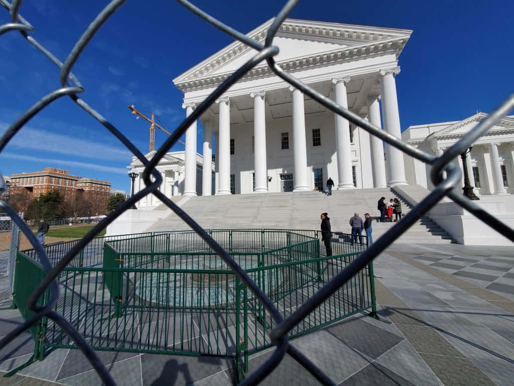 Photo Of Virginia State Capitol Taken Outside The Wired Fence Wallpaper