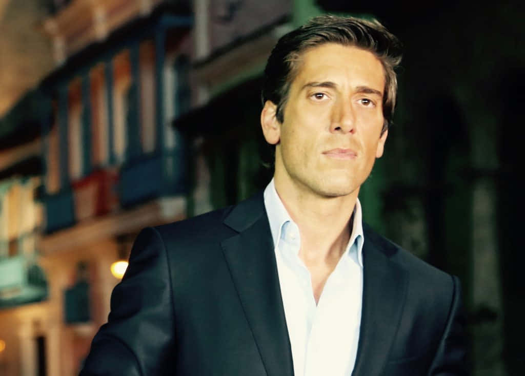 Photogenic Angle Of David Muir Wallpaper